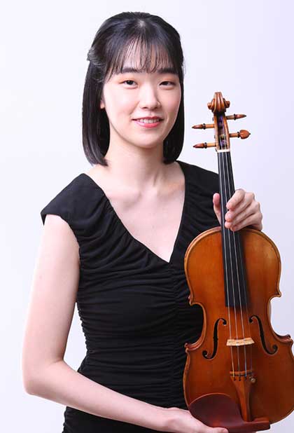 向山亜木子